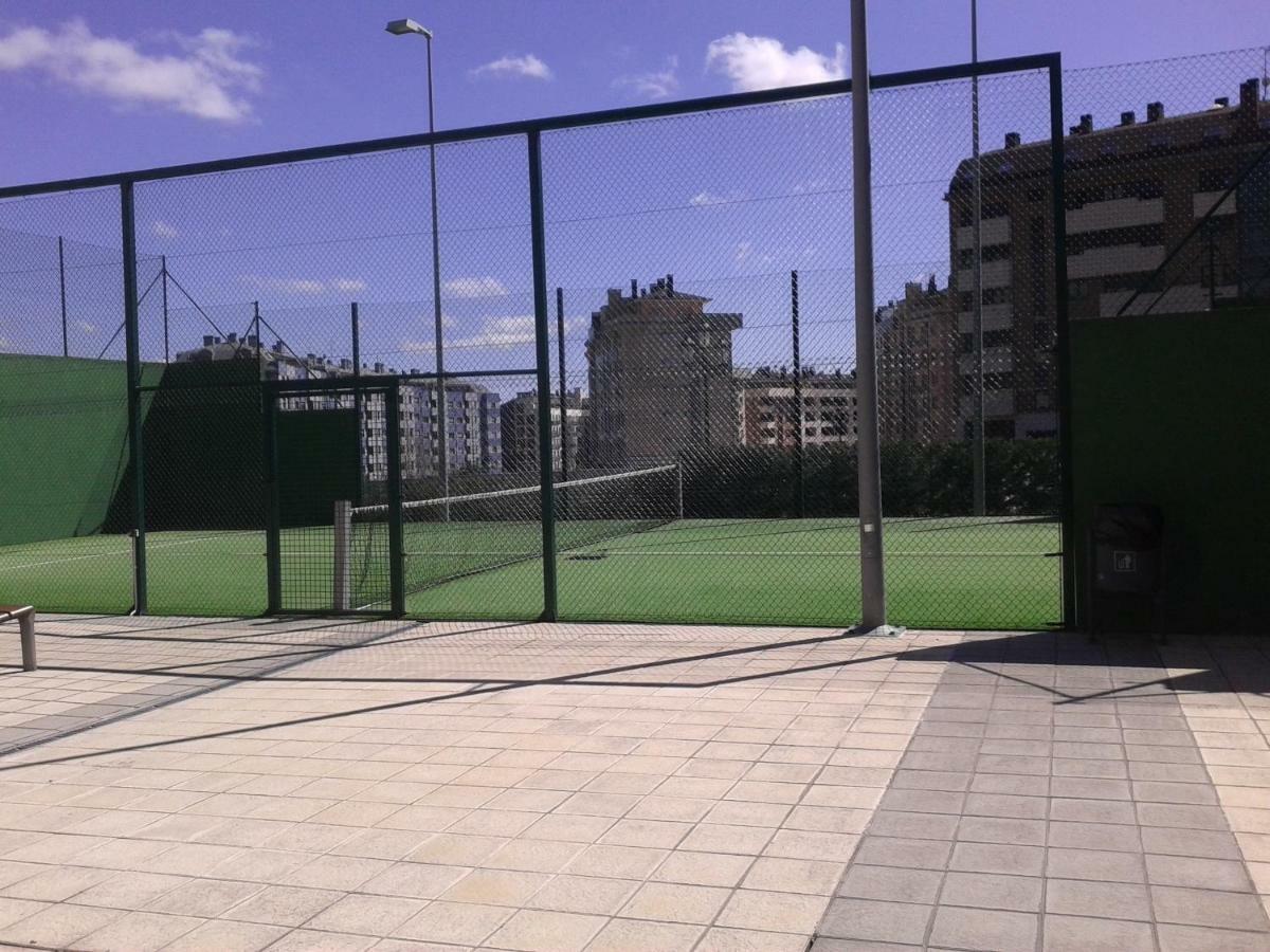 Апартаменты Torre De La Fuente Aprtovistas Piscina Parking Овьедо Экстерьер фото